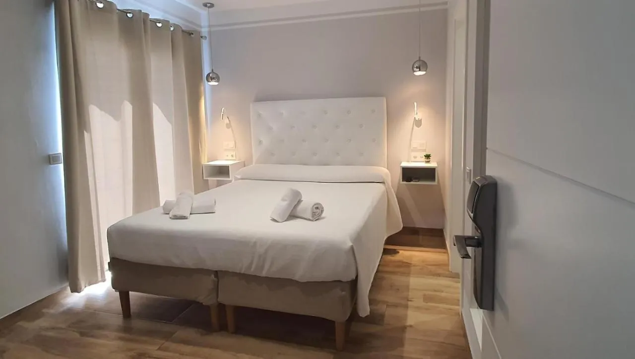 Hostal La Ermita Nerja Guest house
