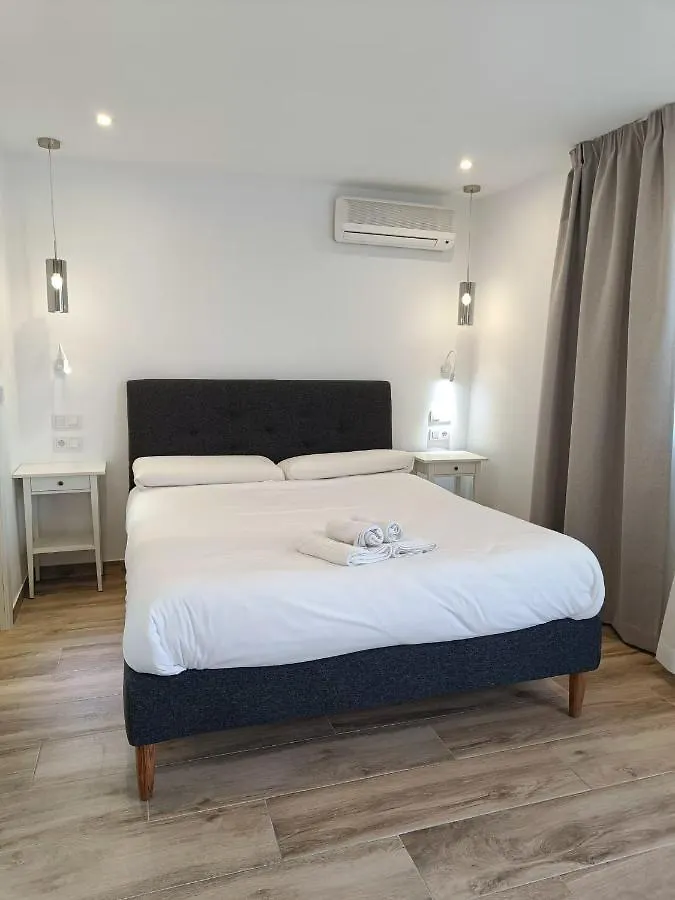 Hostal La Ermita Nerja Vendégház