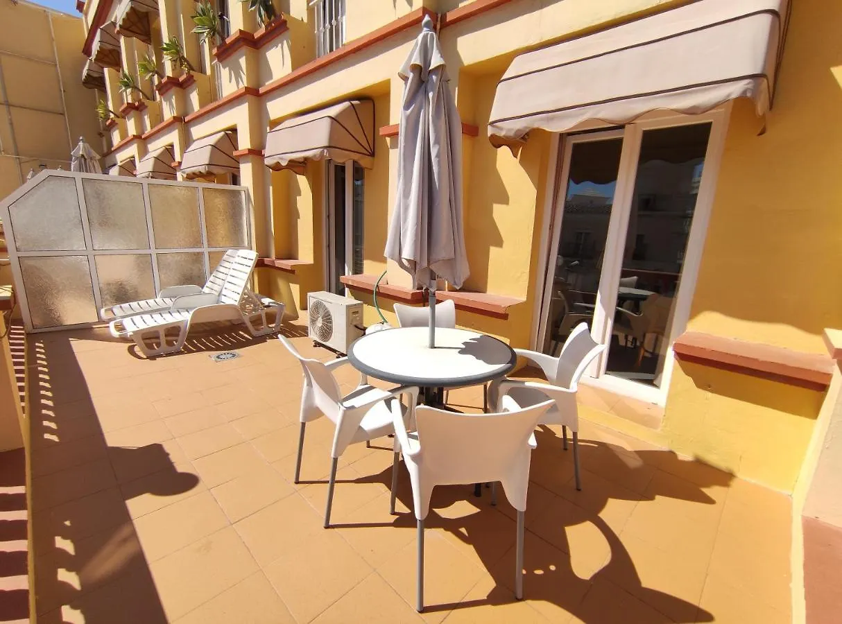 Konukevi Hostal La Ermita Nerja