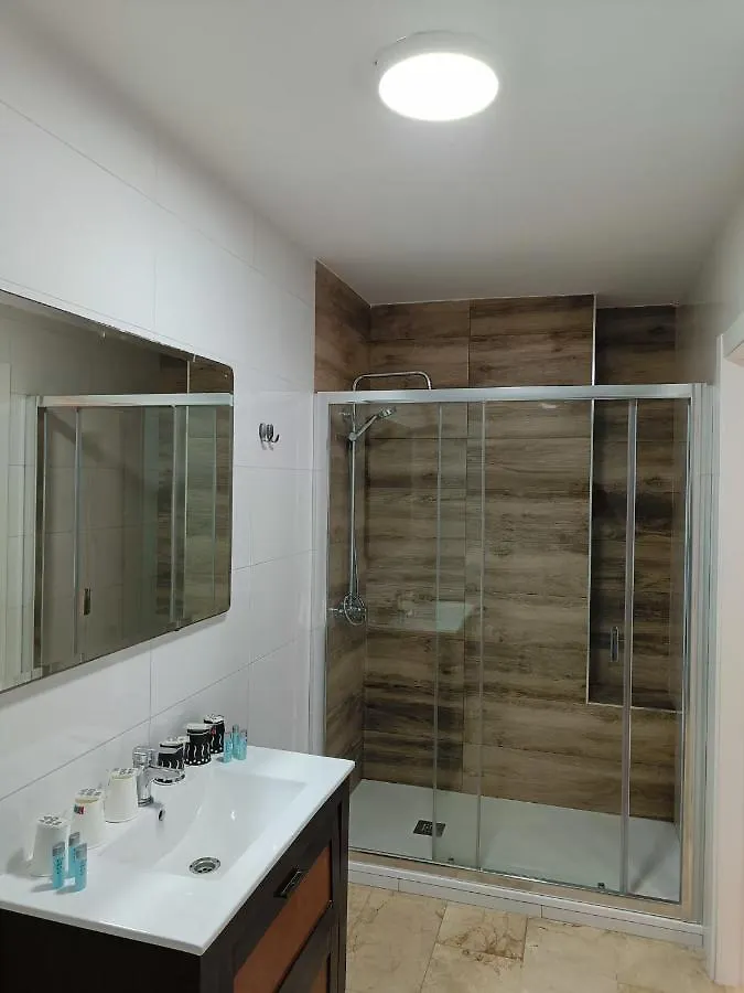 Hostal La Ermita Nerja 2*,  İspanya